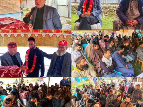 JKNC leader & Constituency Incharge Gulmarg Farooq Ahmad Shah chaired a Booth level workers