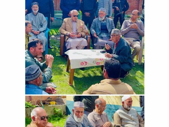 Dr Farooq visits Ganderbal, offers condolences on demise of religious scholar