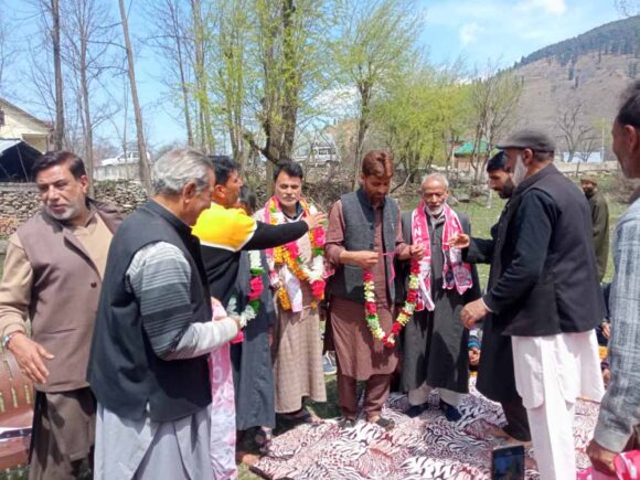 Big Jolt To DPAP in Kokernag Dozens Workers among Block President joined JKNC