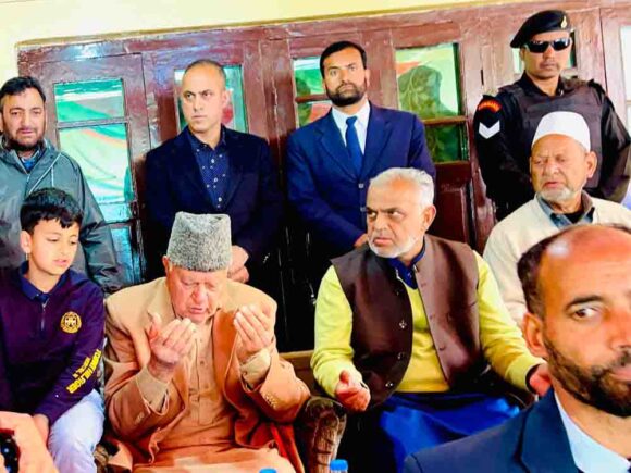 Dr. Farooq Abdullah visits Beerwah to offer condolences