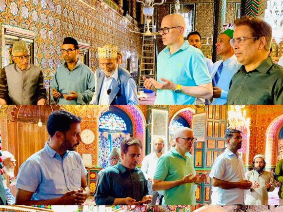 Omar Abdullah pays obeisance at Dastagir sahib (RA), Maqdoom sahib (RA), Khanqa-e-Moula shrines in Srinagar 