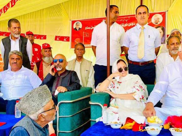 JKNC President Farooq Abdullah, along with the Alliance candidate for Habbakadal